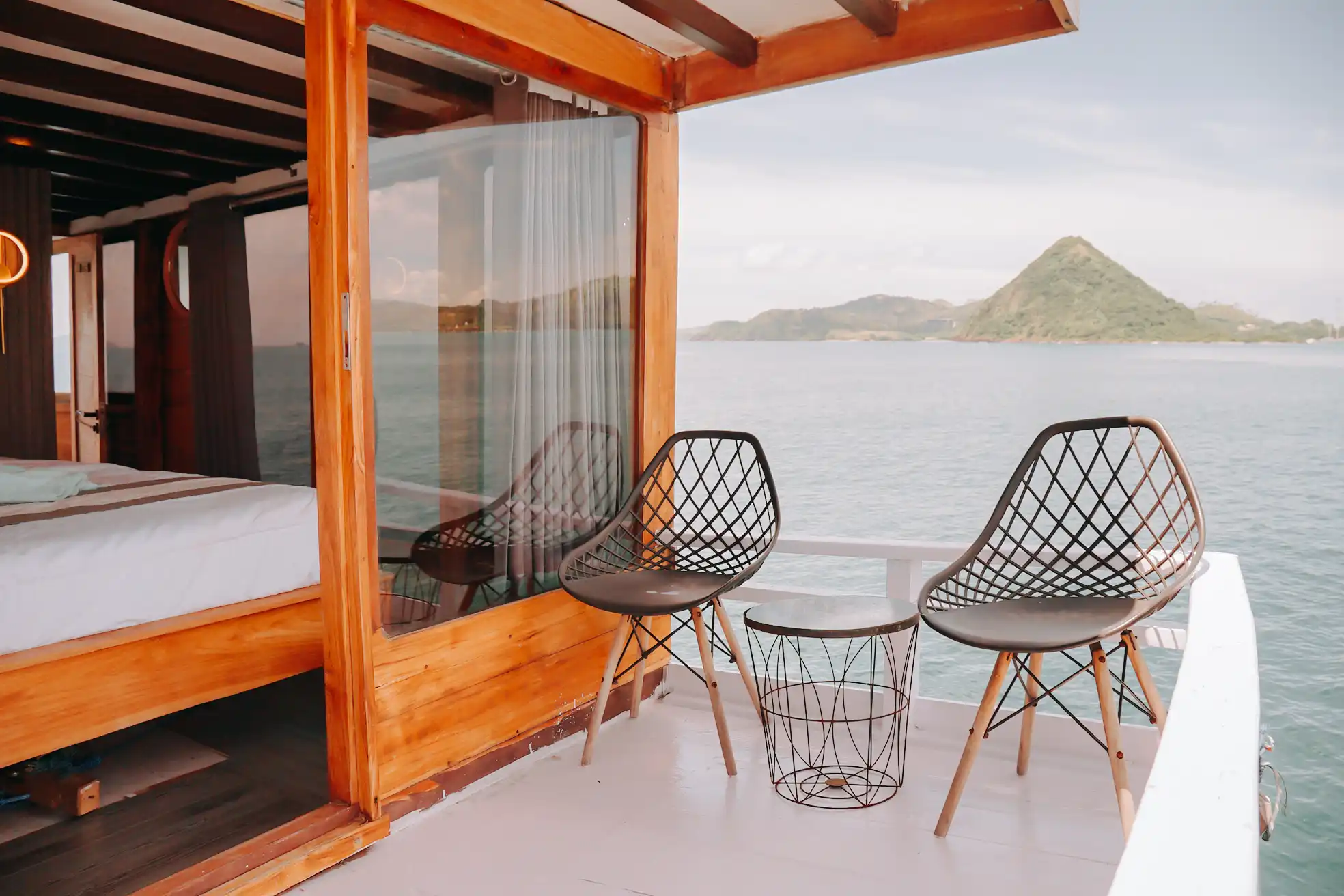 Open Trip Labuan Bajo Kapal Phinisi Superior Nusantara Karya