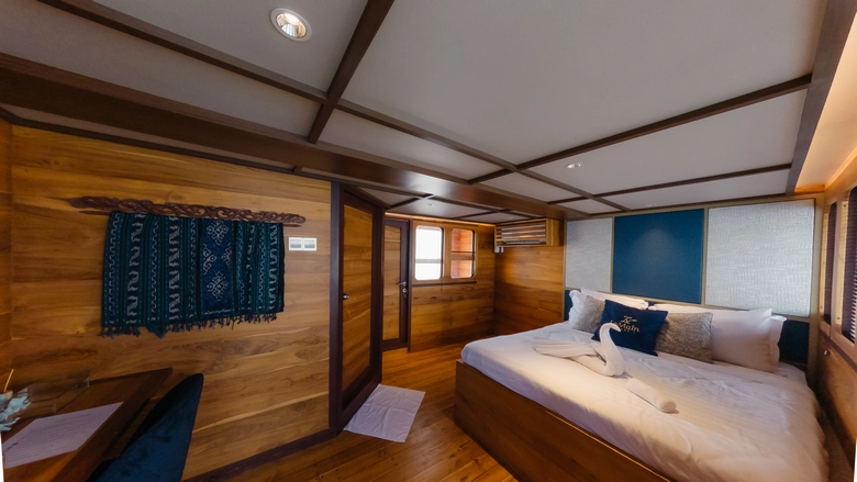 Osaka Cabin 2