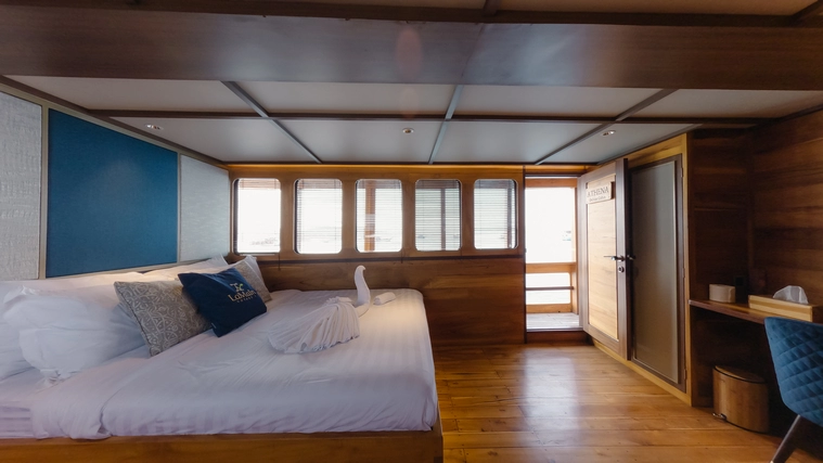 Osaka Cabin 2