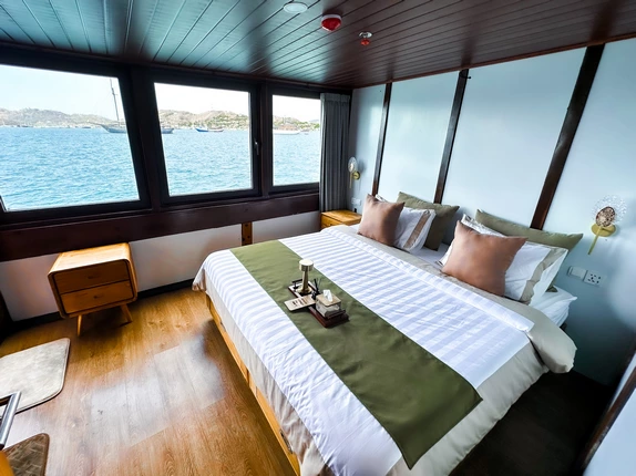Deluxe Cabin 2