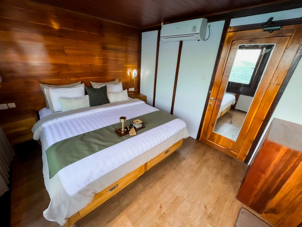 Deluxe Cabin 4